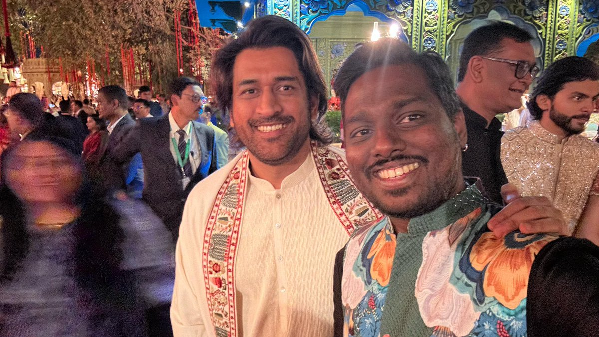TheRoute (@theroute) on Twitter photo The pictures can’t get cool enough - <a href="/msdhoni/">Mahendra Singh Dhoni</a> and <a href="/Atlee_dir/">atlee</a> family selfie from Anant Ambani’s pre-wedding event ❤️✨
#TheRouteTalent #Atlee <a href="/priyaatlee/">Priya Mohan</a> #Dhoni The pictures can’t get cool enough - <a href="/msdhoni/">Mahendra Singh Dhoni</a> and <a href="/Atlee_dir/">atlee</a> family selfie from Anant Ambani’s pre-wedding event ❤️✨
#TheRouteTalent #Atlee <a href="/priyaatlee/">Priya Mohan</a> #Dhoni