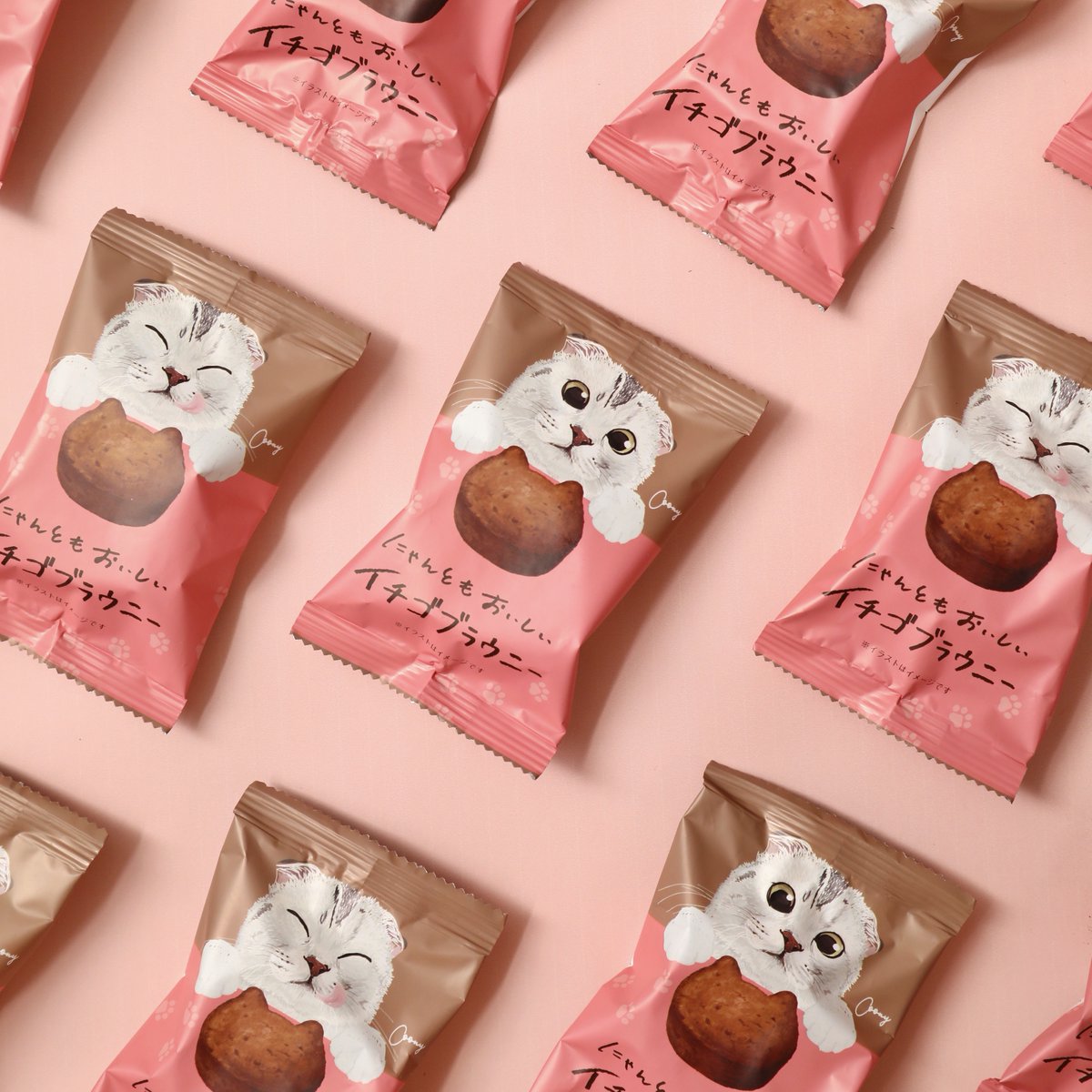 かわいい💭と思ったら正直にいいね🫢♡ 「#にゃんともおいしいイチゴ