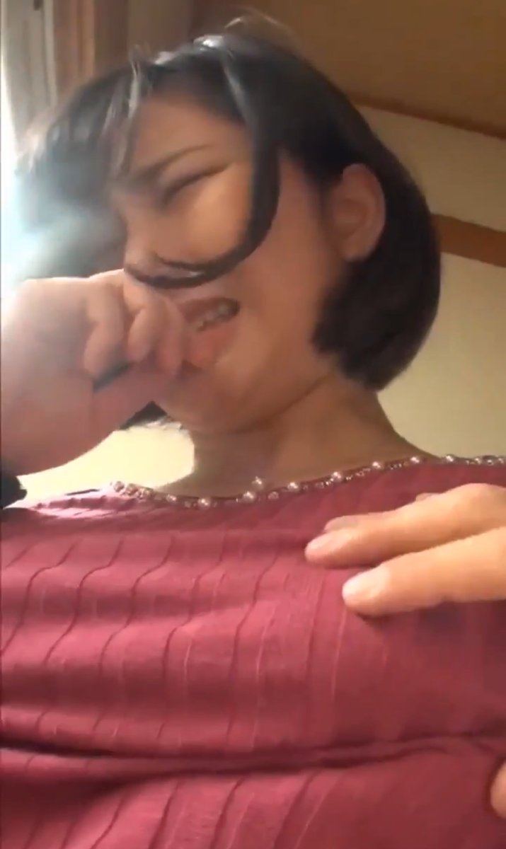shishihara103's tweet photo. お漏らししちゃった制服女子 https://t.co/IBqstJtlVo
