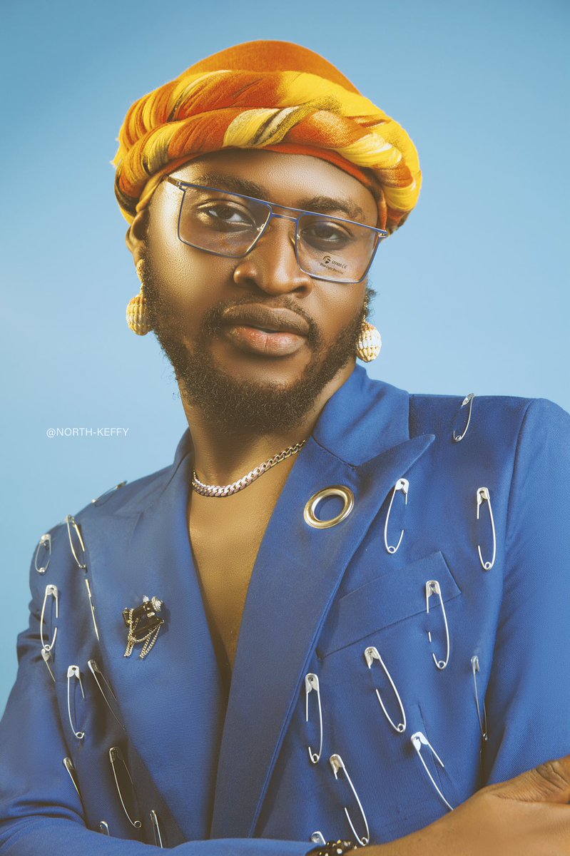 It’s Another beautiful morning to Show y’all what I do 
I’m a Tailor and I make amazing outfits 
Stop by to a get something for yourself