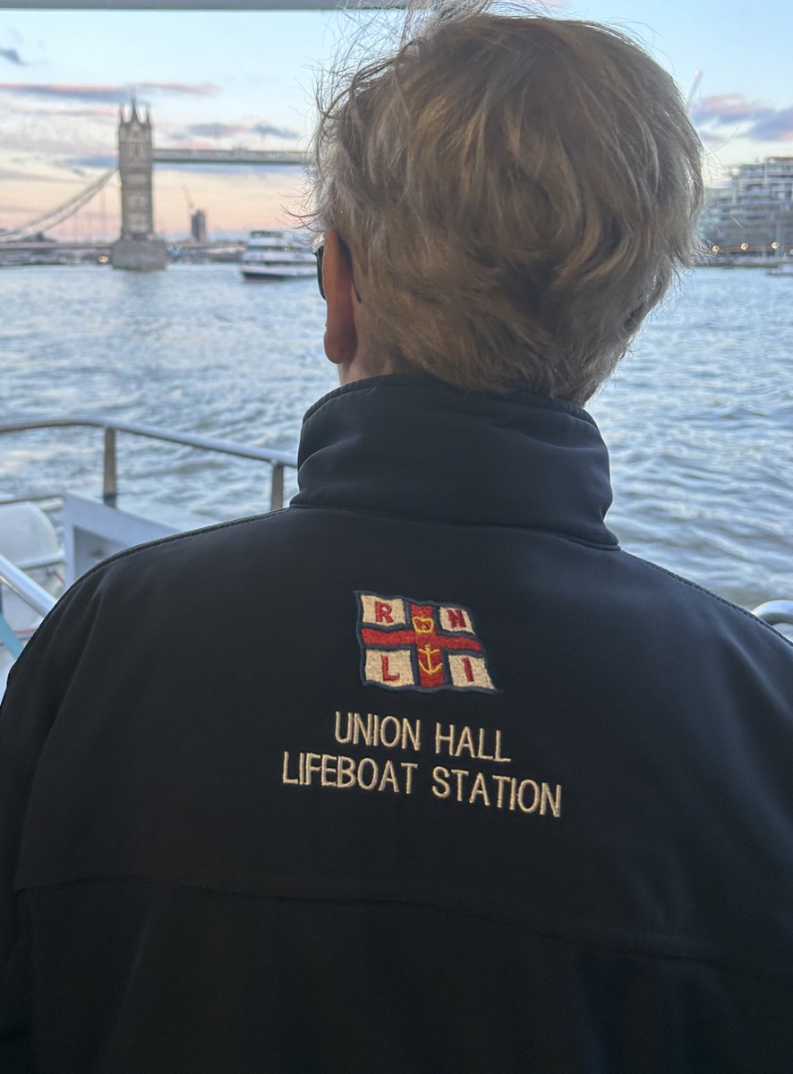 Happy Birthday to us 🎂🎈🥳 today we @RNLI celebrate 200 years of lifesaving.  I am honoured to represent my #lifeboatstation @UnionHallRNLI and our charity today at Westminster Abbey.
#ToSaveEveryone #RNLI200 #onecrew #200yearsandcounting #volunteer #proudvolunteer #honour 💙