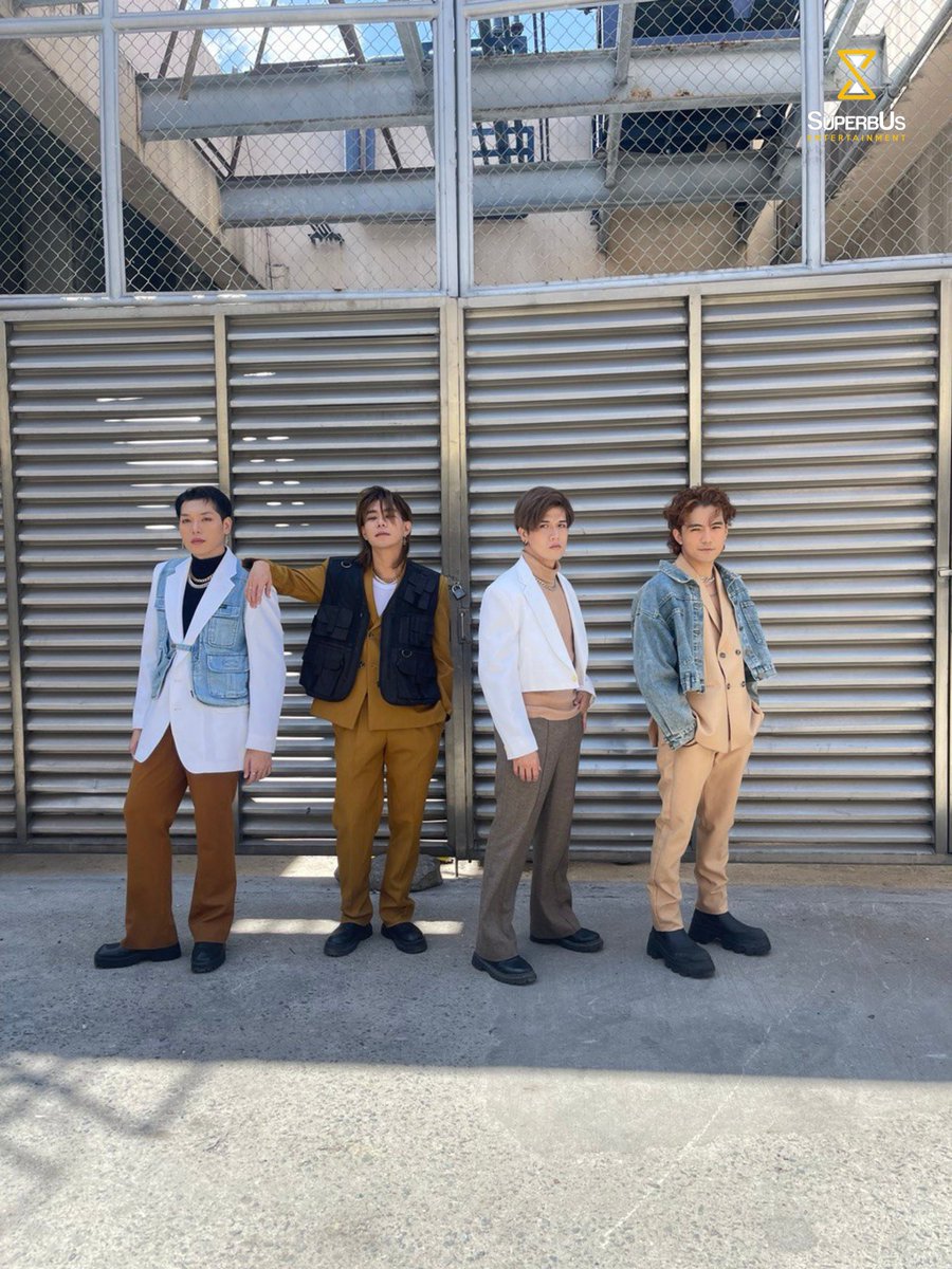 SuperbUs_ent's tweet photo. [#PHPatShowtime]

PEARLS! Still can't get enough of @PressHitPlay's live performance on It's Showtime? We got you!

Here are some behind-the-scenes shots of PHP during their guesting on It's Showtime! 📸

Thank you for having our dearest boys, @itsShowtimeNa! 💛

#PRESS_HIT_PLAY https://t.co/vMluzpETFE