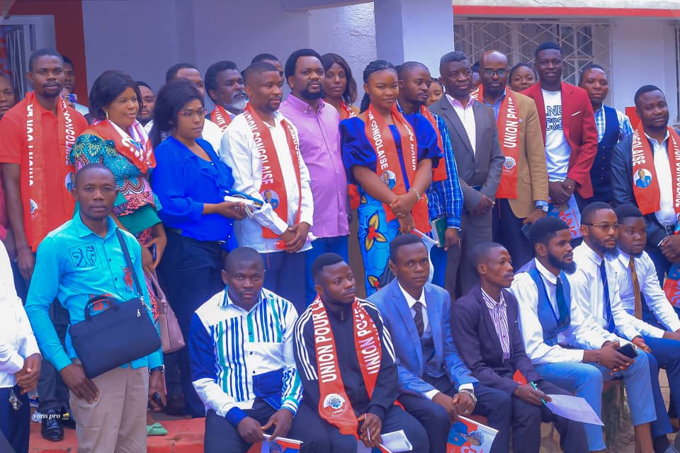 laguerrie's tweet photo. L'honorable @ChristianMasud_ a adhéré ce week-end dans la grande famille UNC au lualaba les jeune influenceurs de la province du cobalt, lesdits jeunes ayant pris connaissance de l'idéologie du #mwalimu ont décidé de faire route ensemble avec #VK
#bewelcome
@jacksonmukunda https://t.co/A0hQ4I0Q7k