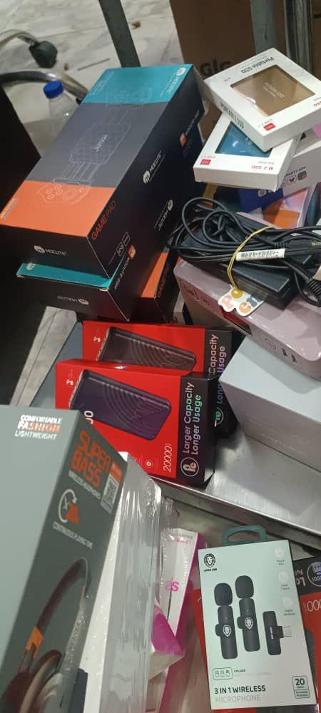 I sell quality gadgets and accessories