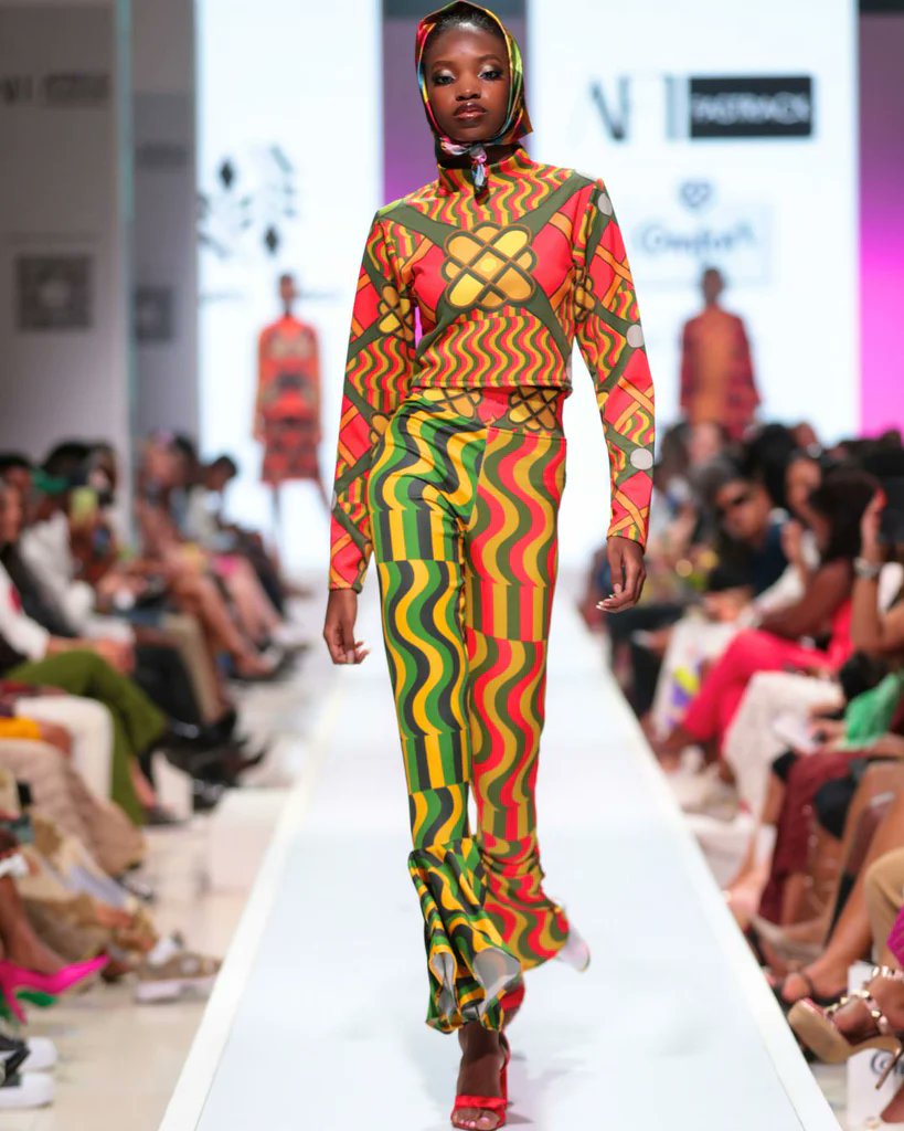 AFI_sa's tweet photo. Titled Ihombo, #AFIFastrack 2023 finalist @ThandazaniNofin's @abantuinafrica #JoburgFashionWeek capsule collection, built a timeless and elevated wardrobe for each day of the week.
https://t.co/EL1BAKXxvf https://t.co/lIy9hBTyRs