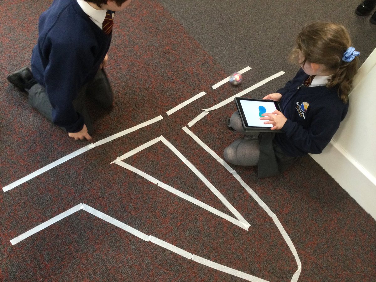 SPMVCedar's tweet photo. The children in Cedar class had a wonderful time last week celebrating #BritishScienceWeek https://t.co/TXMTYFOlAA