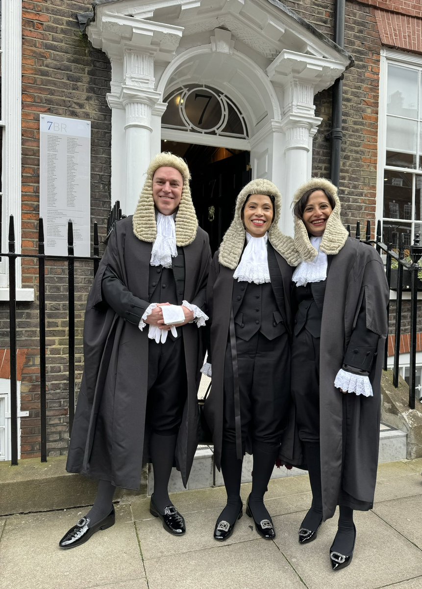 A proud day for @7BRchambers as Maryam Syed KC, Susannah Johnson KC, @JJBarrister7BR and Anita Guha KC take silk. Bravo to everyone celebrating #SilksDay and may your listing tomorrow be light and not before 2pm