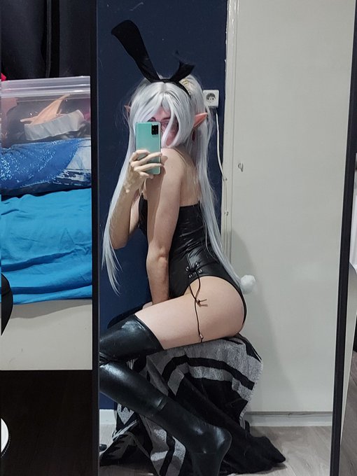 Have some actual pictures, I love the bunny suit so much https://t.co/Ze9ok2wXhF<a href="/tag/femboy"class="tags"><span>#femboy</span></a>