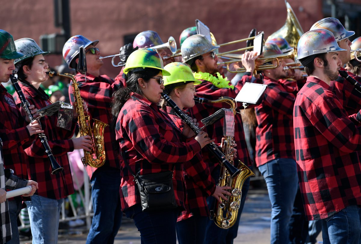 These Orediggers came ready to shamrock and roll on Saturday at the Denver St. Patrick's Day Parade! Way to go, Mines Marching Band! 🍀 Photo credit: Kathryn Scott