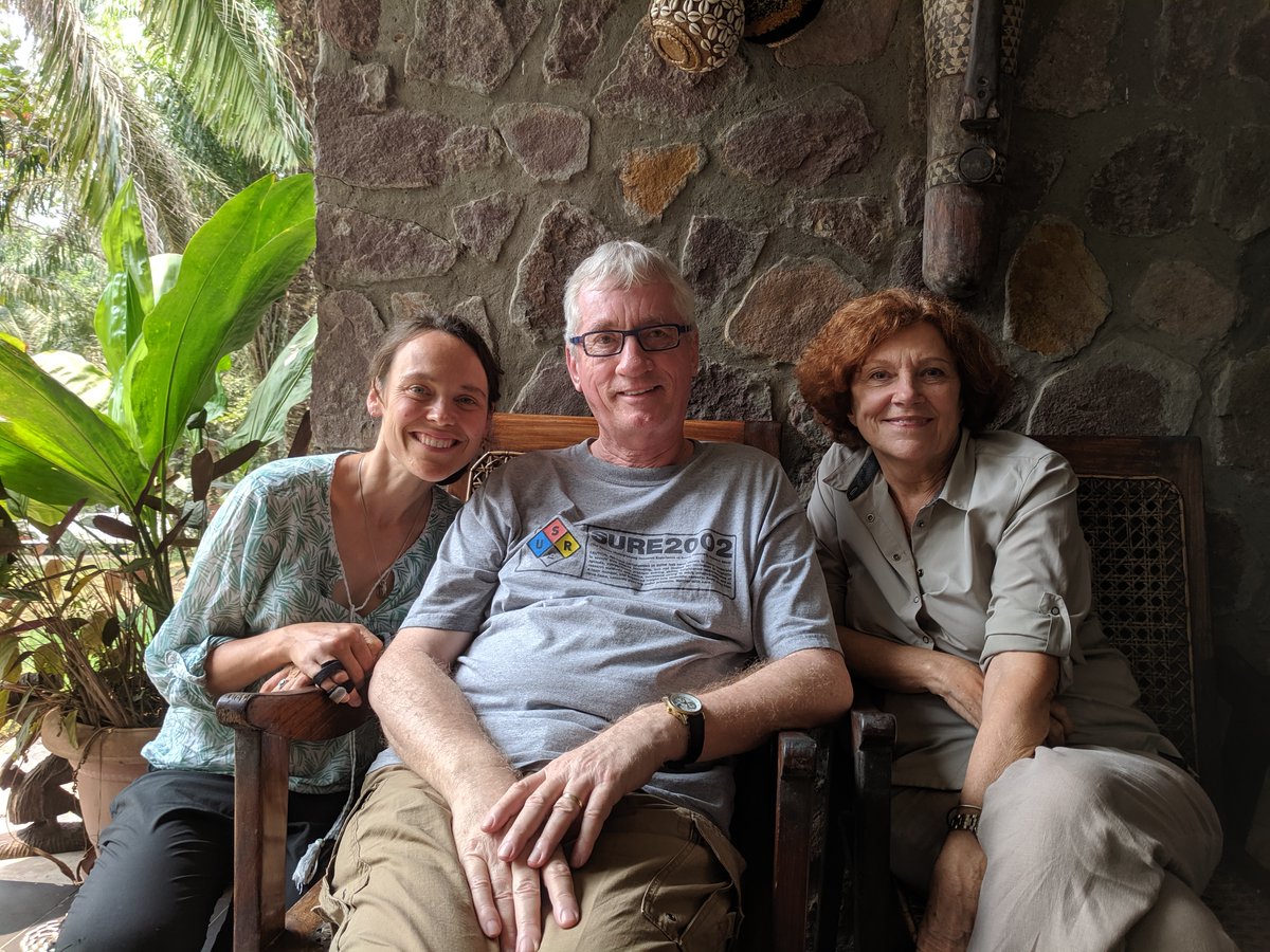Sitting in @Lola_ya_Bonobo Sanctuary, DRC in 2019 with two of my greatest heroes, Frans de Waal & Claudine André, founder of Lola ya Bonobo Two champions of bonobos, both have done so much to advocate for our ape cousins. It was a true privilege to be there together in Congo