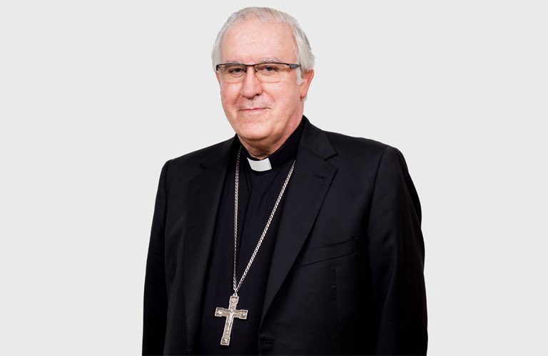 PSanRoqueSev's tweet photo. Con motivo de la festividad de San José, queremos felicitar a los seminarios, los padres de familia y a todos los que lleváis el nombre del Santo custodio de la Sagrada Familia, en especial a @ArzobispoSaiz, nuestro párroco D. José Ángel Martín y Sacristán José Manuel Fernández https://t.co/RF1LilHfFp