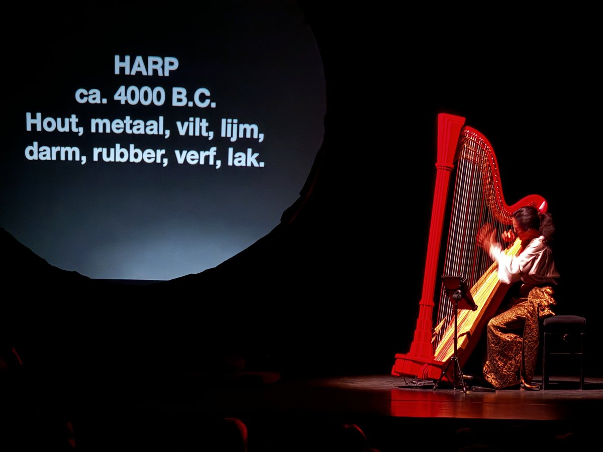 Abdelkader Benali (@abdelkabenali) on Twitter photo Met <a href="/freekjonge/">freek de jonge</a> bij de première van <a href="/LaviniaMeijer/">Lavinia Meijer</a> in de <a href="/dekleinekomedie/">De Kleine Komedie</a>  een wervelende en ontroerende show over wortelen in een wereld op drift. Kijken! Met <a href="/freekjonge/">freek de jonge</a> bij de première van <a href="/LaviniaMeijer/">Lavinia Meijer</a> in de <a href="/dekleinekomedie/">De Kleine Komedie</a>  een wervelende en ontroerende show over wortelen in een wereld op drift. Kijken!