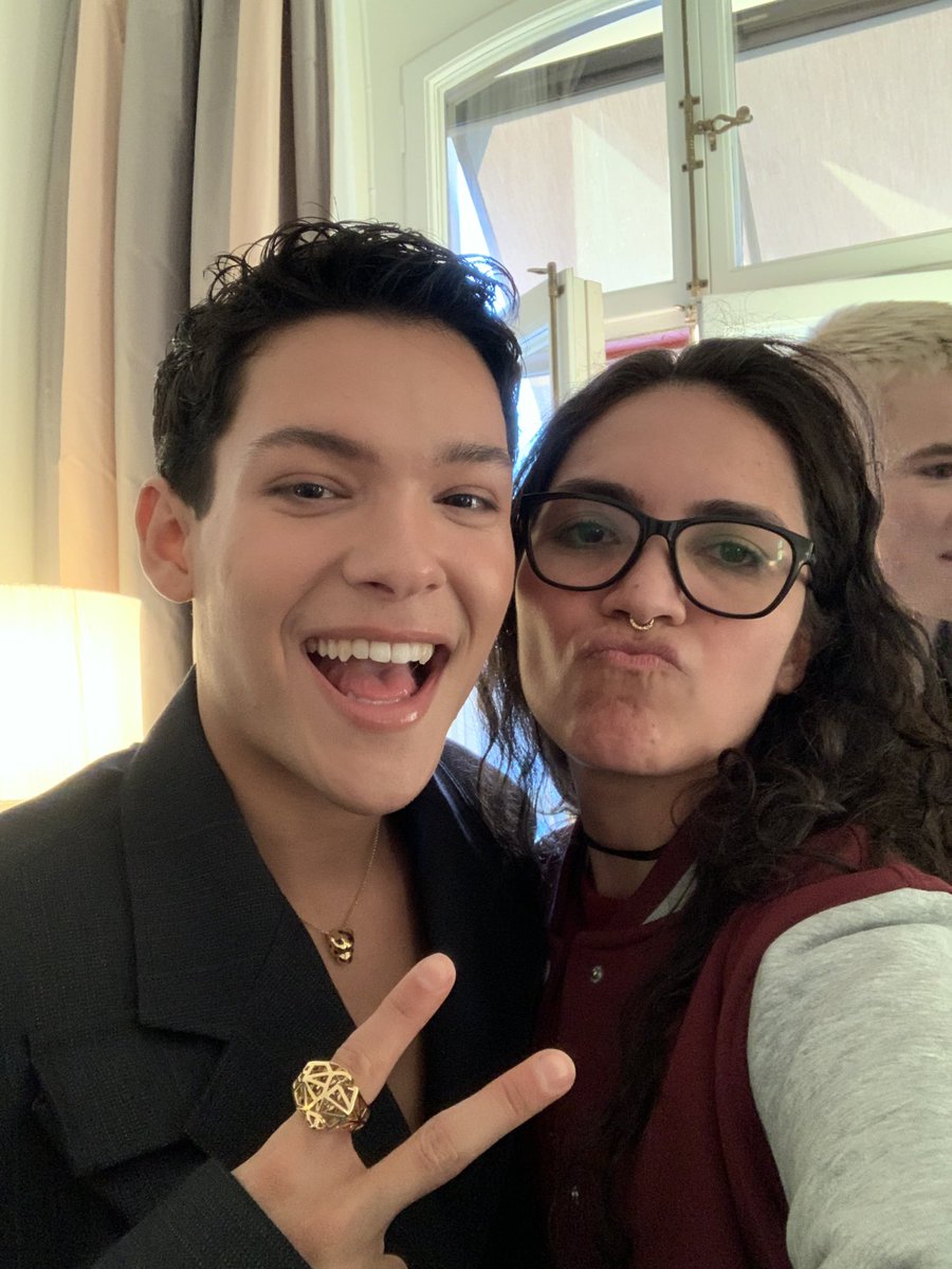 gabriela tweet media