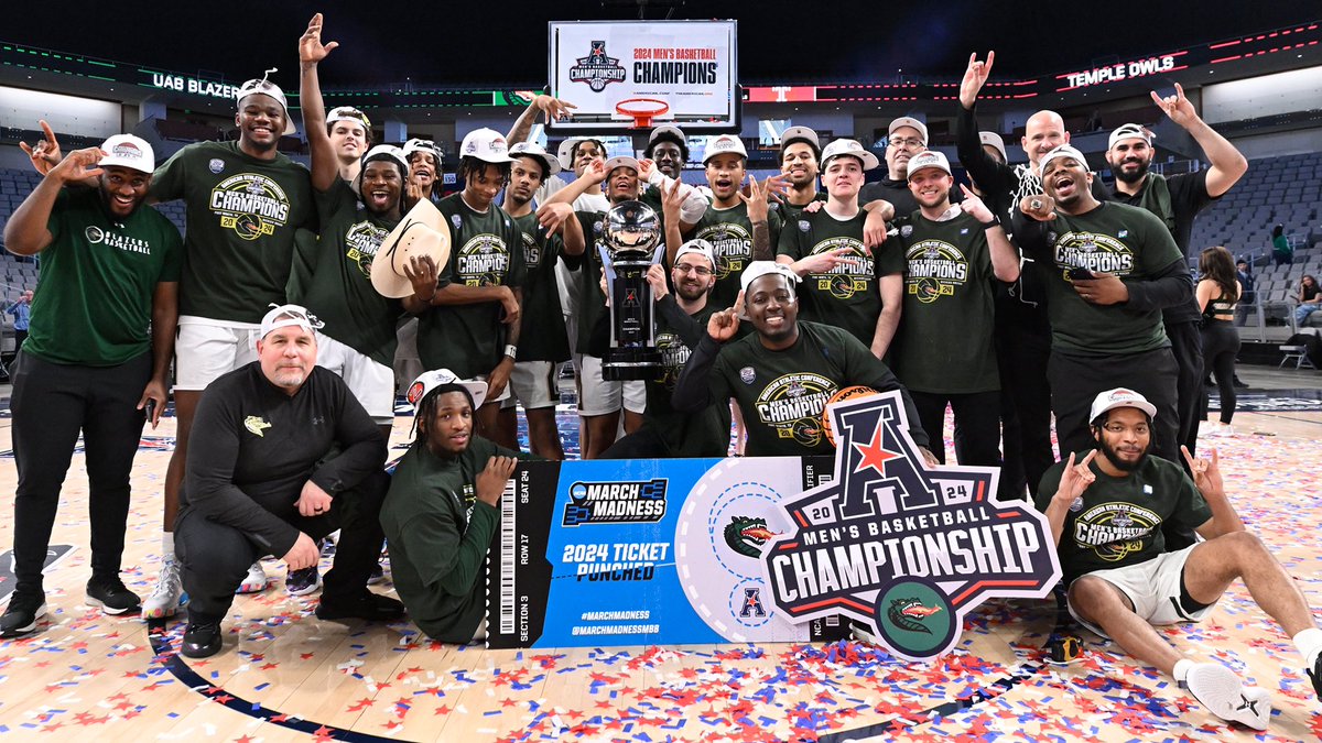 What a w’end 🏆
So PROUD of My Guys for Keeping The FAITH 🙌🏼
Committing 2 The Work ‼️
And Making The Plays💯
101-36 over last 4 seasons✔️
Conf 🏆Champs 2 of last 3
Appreciate ALL who Supported 🫡
Humbly 🐉🏀🔥🔥