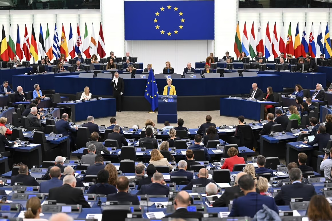 Leftist MEPs Forcing Removal of Cameras From Hearing on UNRWA Terror Ties unwatch.org/leftist-meps-f… BRUSSELS, MARCH 18, 2024 — Leftist members of the European Parliament are causing the removal of cameras from a hearing tomorrow that will feature a watchdog group presenting…