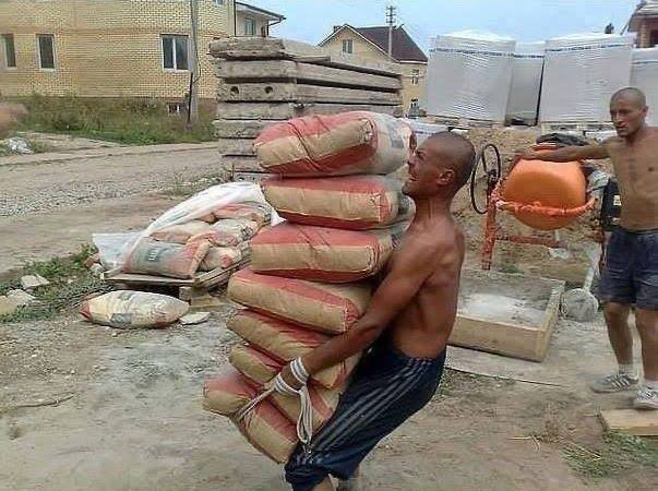 O filho na internet:
“O sus é de graça”

O pai na vida real pagando o sus: