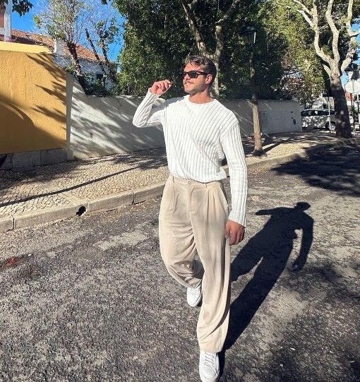 daisyybeaa's tweet image. Anneniz sizi normal mi doğurmuş? Yoksa sezeryan mı? Nasıl doğurmuş? Doğururken ne yapmış? Bu güzellik ve yakışıklılık nasıl olmuş? Dünyaya nasıl gelmiş? Hangi şehirde? Hangi hastanede? Saat kaçta? Cevap istiyorum😌 #onyaz