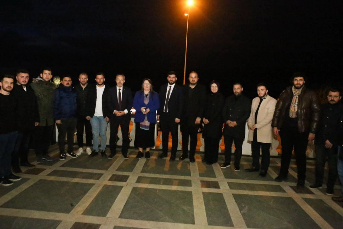 atakumakgenclik's tweet photo. Genel Başkan Yardımcımız,Yerel Yönetimler Başkanımız sn.Yusuf Ziya Yılmaz'ın, Milletvekillerimizin, İl Başkanımızın, İlçe Başkanımızın ve Cumhur İttifakı AK Parti Atakum Belediye Başkan Adayımız sn.Özlem Maraş'ın Katılımlarıyla Sandık Kurulu Eğitim Toplantısına Katılım Sağladık. https://t.co/saXRwsWbQ4