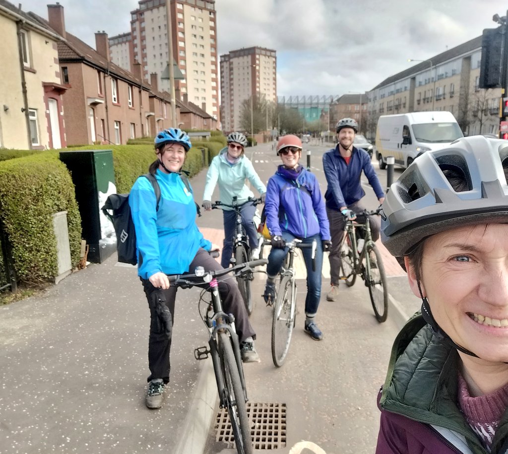 Superb day out in Glasgow visiting @SunnyCycles to see their @CyclingUKScot Cycle Share Fund fleet and hear about their plans to help even more people cycle around Glasgow. Great to see new cycle lanes too - @GlasgowCC starting to form a real cycle network around Glasgow ❤️ 🚴