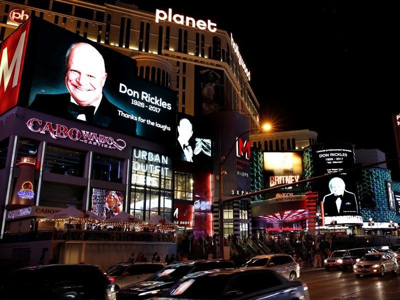 The world and #LasVegas lost a comedy icon OTD 2017 with the passing of 'Mr. Warmth' @DonRickles . @ClarkCountyNV needs to recognize Mr. Rickles with a street named in his honor. 📸s @LVNewsBureau