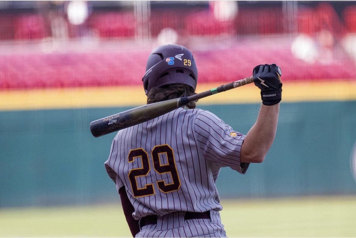 WinthropBSB's tweet photo. 𝙊𝙡𝙙, 𝙗𝙪𝙩 𝙣𝙚𝙬

Eagle transfers also had a tremendous week. @AlanBenhardt7, @ColeGriffith_24, @Abe_Affholter, and @McWilliamsKolby combined to hit .541 (20-37) with 8 walks and 3 doubles (1.127 OPS) last week vs Charlotte and Longwood.

#ROCKtheHILL | #Team44 https://t.co/PVXsPo5DA6