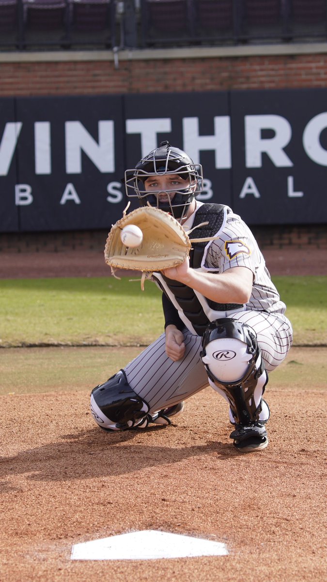 WinthropBSB's tweet photo. 𝙊𝙡𝙙, 𝙗𝙪𝙩 𝙣𝙚𝙬

Eagle transfers also had a tremendous week. @AlanBenhardt7, @ColeGriffith_24, @Abe_Affholter, and @McWilliamsKolby combined to hit .541 (20-37) with 8 walks and 3 doubles (1.127 OPS) last week vs Charlotte and Longwood.

#ROCKtheHILL | #Team44 https://t.co/PVXsPo5DA6