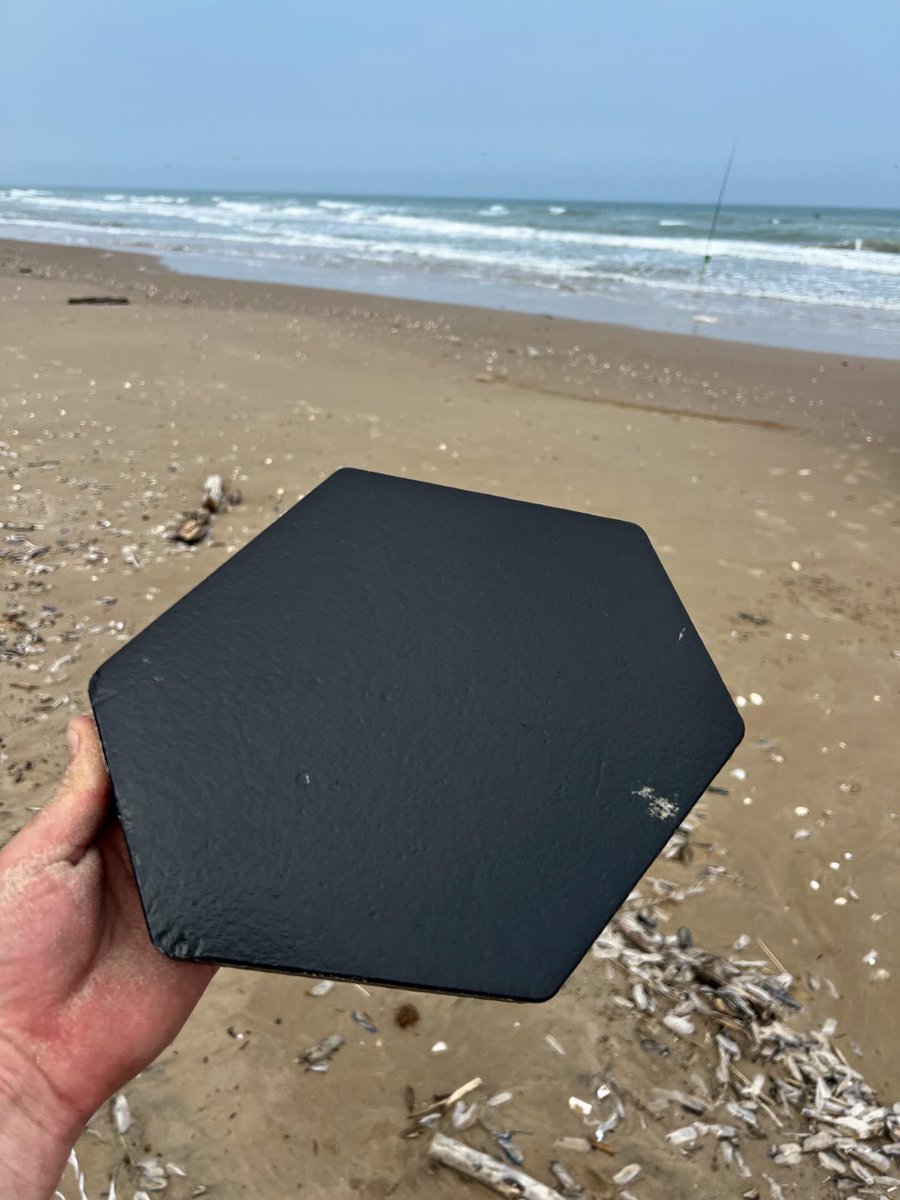 Ellie in Space 🚀💫 tweet media