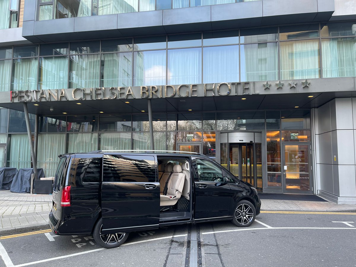 Experience luxury from the moment you arrive in London with our #chauffeurdriven transfers at your disposal. Whether you're travelling for business or pleasure, our professional #chauffeurs ensure a seamless and elegant journey. shorturl.at/biwBP
#pestanachelseabridgehotel