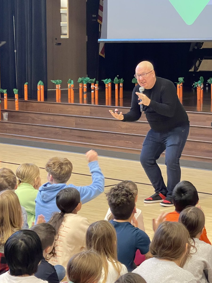 CCE_Comets's tweet photo. Our CCE Comets enjoyed a visit from children’s author Aaron Reynolds last week. It was a lot of fun meeting him and learning about how he became an author! @myccs #CCEthespce4U https://t.co/uSYCMmh7F5