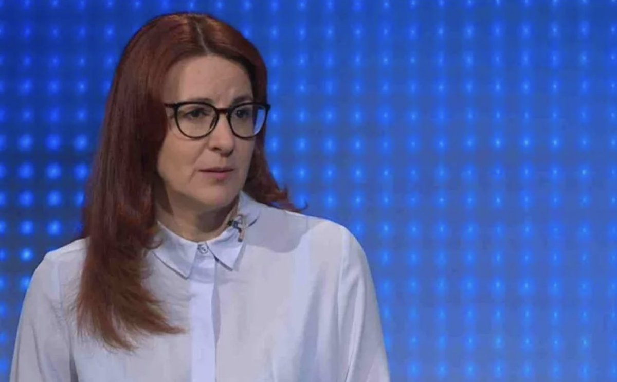 NovDanPlatforma's tweet photo. ➡️ Napihnjeni stroški zdravstvenega zavarovanja.
➡️ Golobova "dobronamernost".
➡️ Lekcije in zeleni čaj.

Obišči platformo Nov dan, preberi zadnje prispevke sodelujočih medijskih projektov in podpri neodvisne avtorje_ice! 👉 https://t.co/bu7pewMpQr https://t.co/GUnaM5aDEG