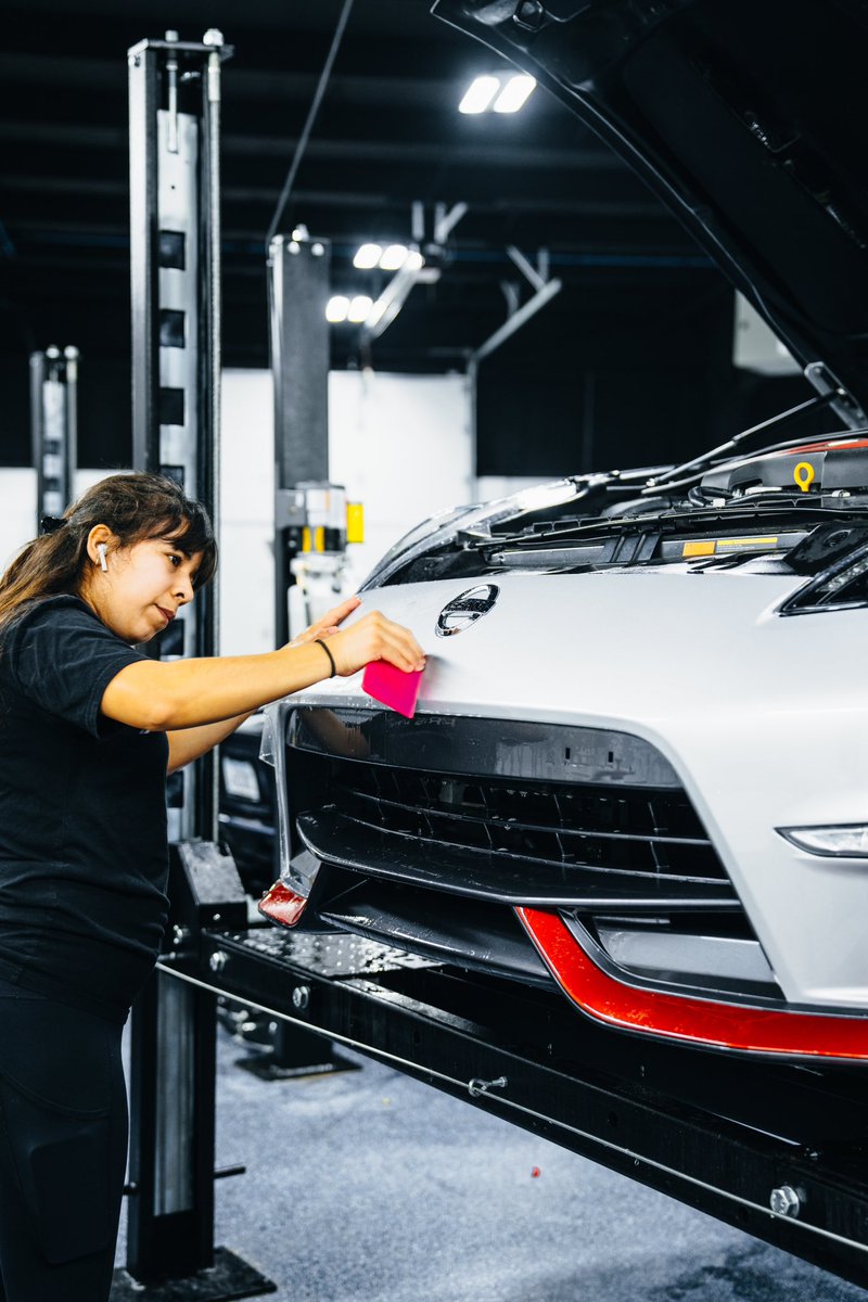 ThePristineAuto's tweet photo. @ThePristineAuto • 1h
Nissan 370z in for some PPF to keep it scratch and rock chip free!

#photooftheday #NewDay #ppf #nismo370z
#paintprotection https://t.co/LEEiVrOpyf