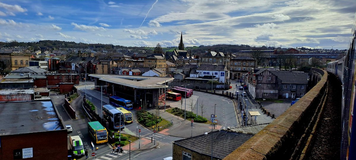 Guard_Amos's tweet photo. Picture 3 is looking down from the Viaduct high above Accrington as various bus from local company's are seen in the towns bus station 

@Rossobus @blackburnbusco #Pilkingtons https://t.co/KeA48sNaih