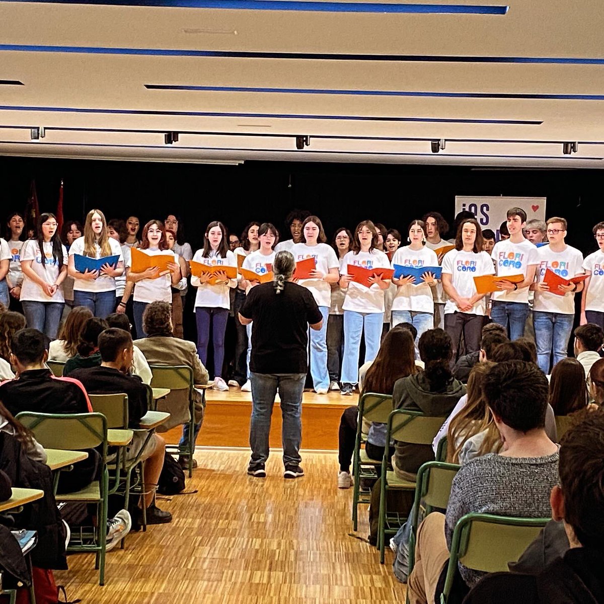 ¡Comienza la IX Semana de las Letras y CCSS <a href="/iesflori/">ies floridablanca</a> !

Al acto inaugural ha asistido <a href="/carmenmzp/">Carmen María Zamora</a> , Secretaria General de <a href="/Educarm/">Educarm</a> 
Estas jornadas se han inaugurado  con una ponencia del novelista Jerónimo Tristante. Y hemos disfrutado de una magnífica actuación del FloriCoro 🎶