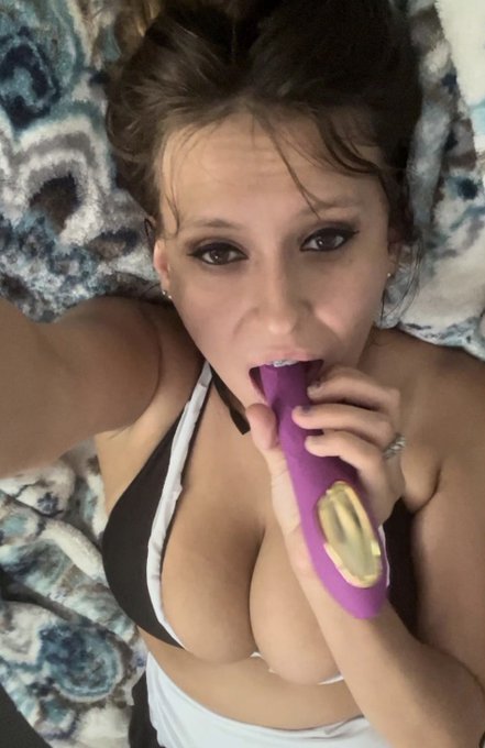 Would you cum on my face?  #natural #mommy #OF #Pornhub https://t.co/9SjtfFkYuT<a href="/tag/natural"class="tags">#natural</a><a href="/tag/mommy"class="tags">#mommy</a><a href="/tag/of"class="tags">#OF</a><a href="/tag/pornhub"class="tags"><span>#pornhub</span></a>