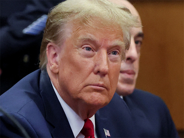 ani_digital's tweet photo. US: Donald Trump faces 'insurmountable difficulties' in securing USD 464 mn bond in civil fraud case
Read @ANI Story | https://t.co/Fod3J5NcIu
#DonaldTrump #civilfraudcase #ArthurEngoron https://t.co/Qcx6nXGabe