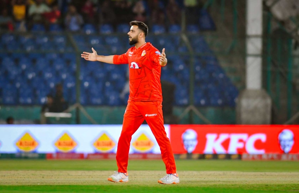 SajSadiqCricket's tweet photo. Imad Wasim's figures of 5-23 are the best ever bowling figures in a Pakistan Super League final #PSL9 #IUvsMS https://t.co/yeEBpnGrgP
