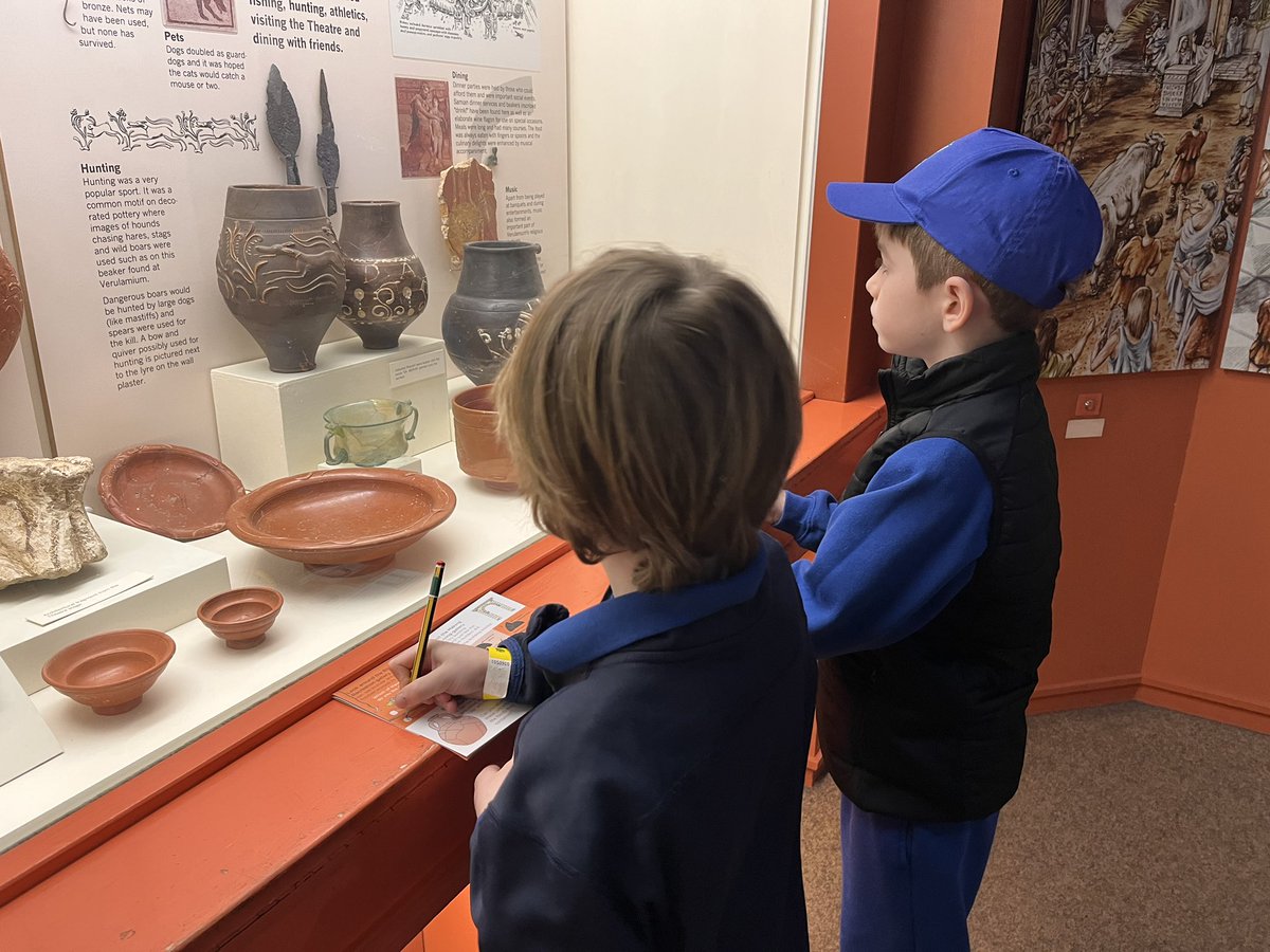 RPPS_LowerS's tweet photo. Exploring real artefacts in the museum! https://t.co/krLBdNAf19