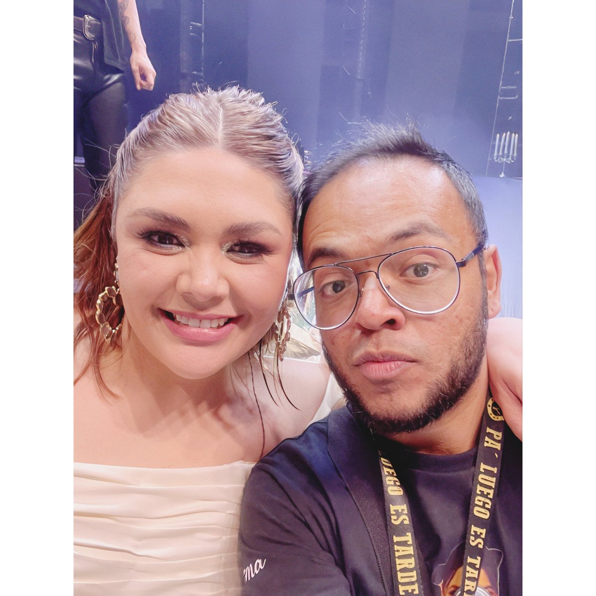 Chema_Qune's tweet photo. #NuevaFotoDePerfil
Con la hermosa @yuritaflowers https://t.co/2QfsQEBp9T