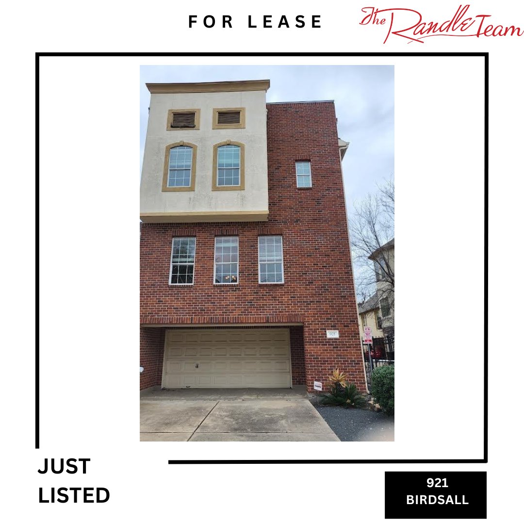 Forget the real estate news and come check out this updated townhouse in the Rice/Military area instead for lease! #realtor #houstontx