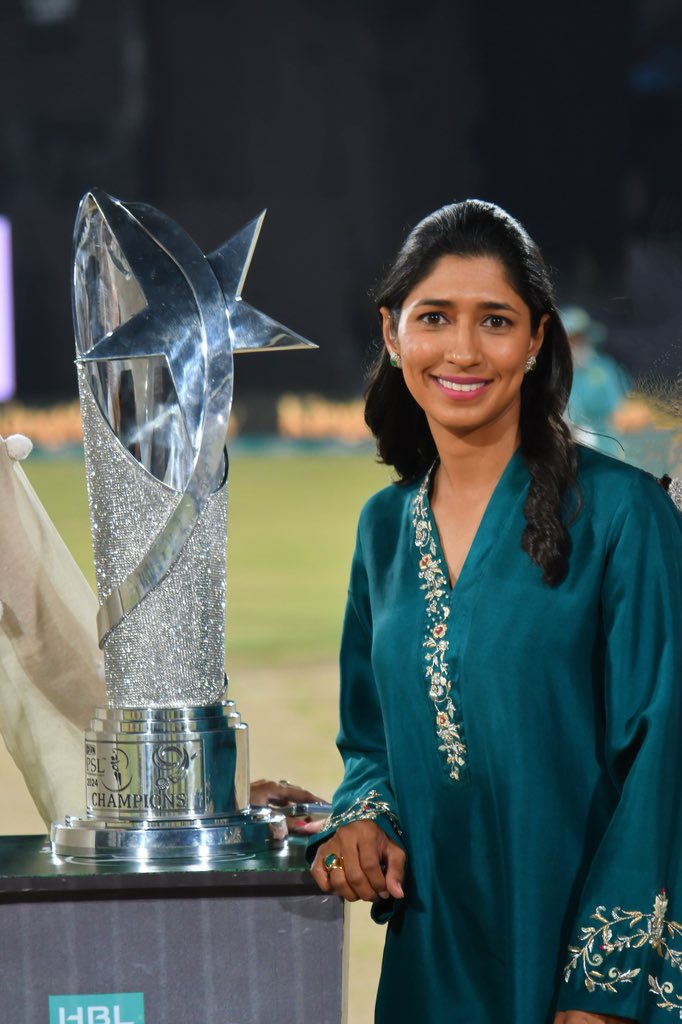 Who will lift this beautiful Orion trophy tonight? @thePSLt20 #MSvIU #HBLPSLFinal