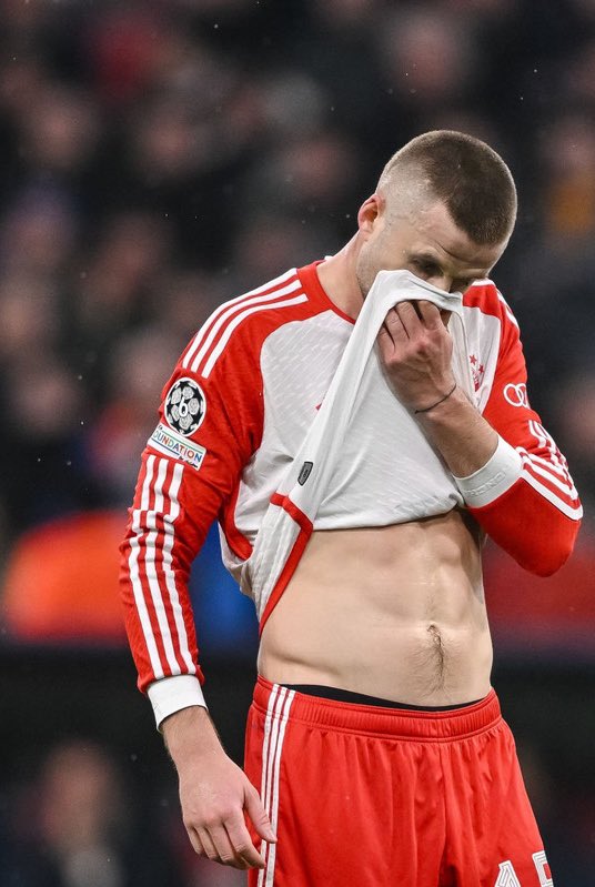 ShirtlessPL's tweet photo. Eric Dier https://t.co/eWZWJ9gmTa