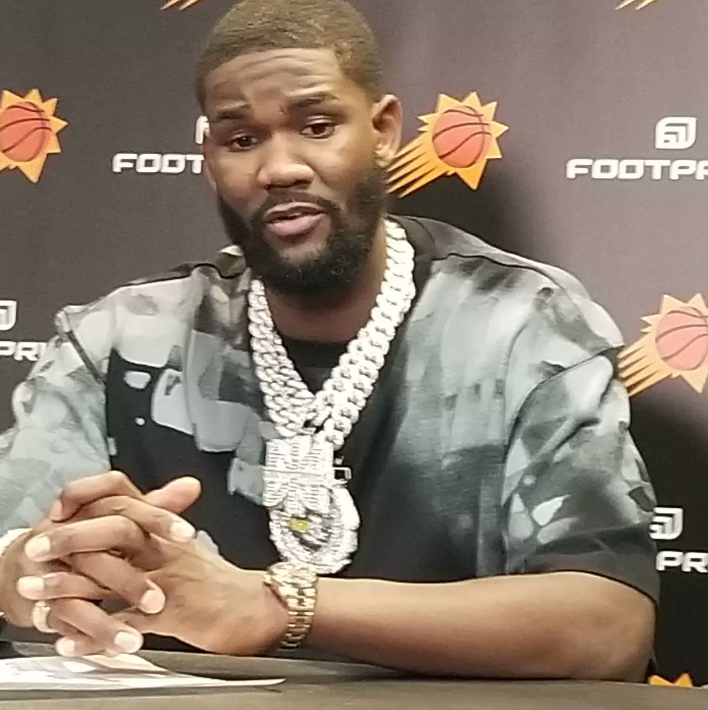 <a href="/TheDunkCentral/">NBACentral</a> maybe a milly around his neck or more, but can't get to a portland Matress Firm to get a proper bed????

Cryyyiinnn