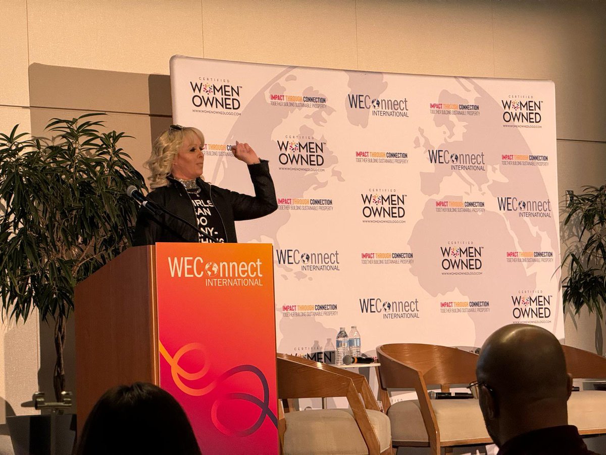 Our luncheon keynote speaker @AdrianneFekete delivering her three favorite words: YES YOU CAN. 💪 #InternationalDay2024