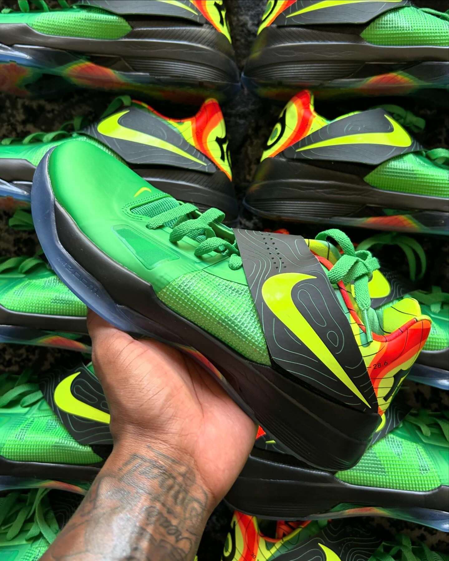 Sneaker News on X: "🌧️ ☀️ ⚡ Are you excited about the Nike KD 4 "Weatherman"?  Here's the latest on the upcoming release 👇 >> https://t.co/lwKKUOhboB  https://t.co/drQIAyaFCb" / X