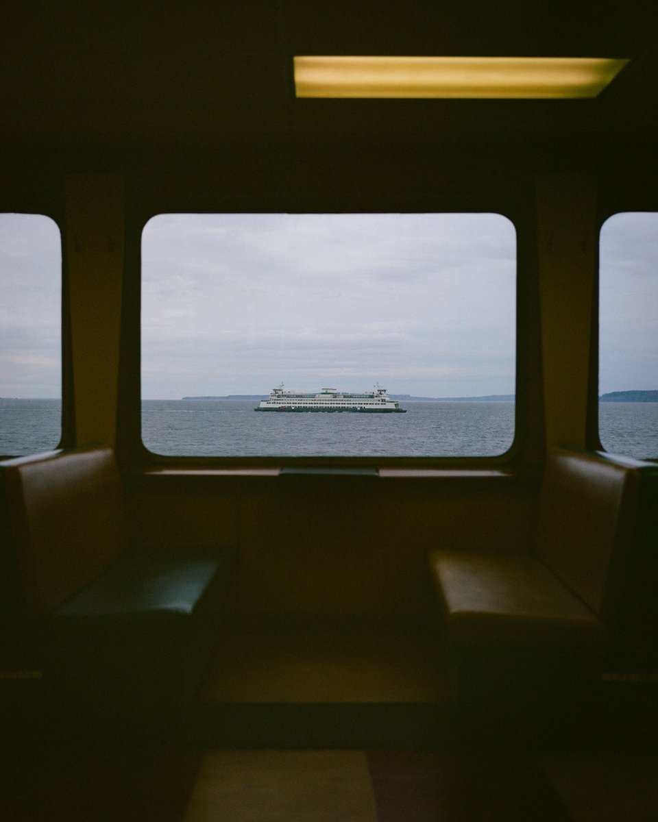 "Framed"
My first 1/1 on <a href="/exchgART/">Exchange Art</a> 
Auction Reserve: 5 SOL ⬇️