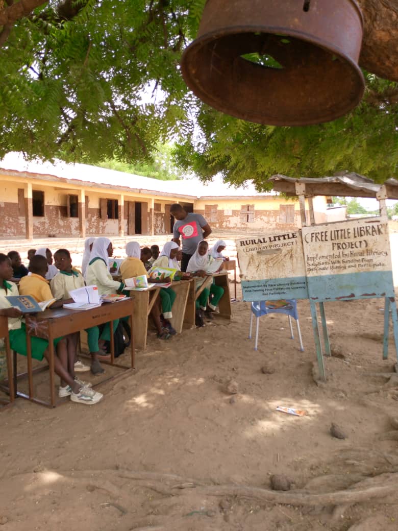 Empowering young minds, one book at a time! Today’s reading club session at Kumbungu Watania Primary School’s little library is a testament to the joy and curiosity that literacy brings to our communities.