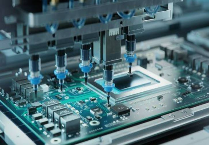 SteMetropole's tweet photo. L'#industrie du futur s'invente à #saintetienne Métropole grâce à ses entreprises innovantes et à une filière d'excellence #newmanufacturing. Exemple avec Qiova, pionnière dans le développement de solutions #laser industrielles haute cadence. https://t.co/MfLsKsuIqc https://t.co/rVgZ8daxpM