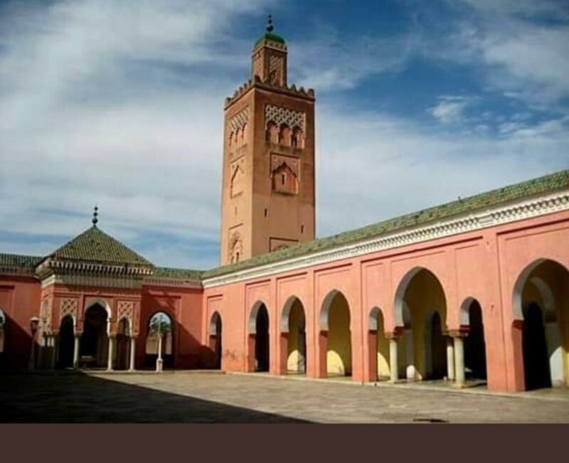 drisssenhaji2's tweet photo. “المسجد المغربي” في الهند…معلمة دينية تسر الناظرين شاهدة على تفرد العمارة المغربية https://t.co/8V6NtlQs5d