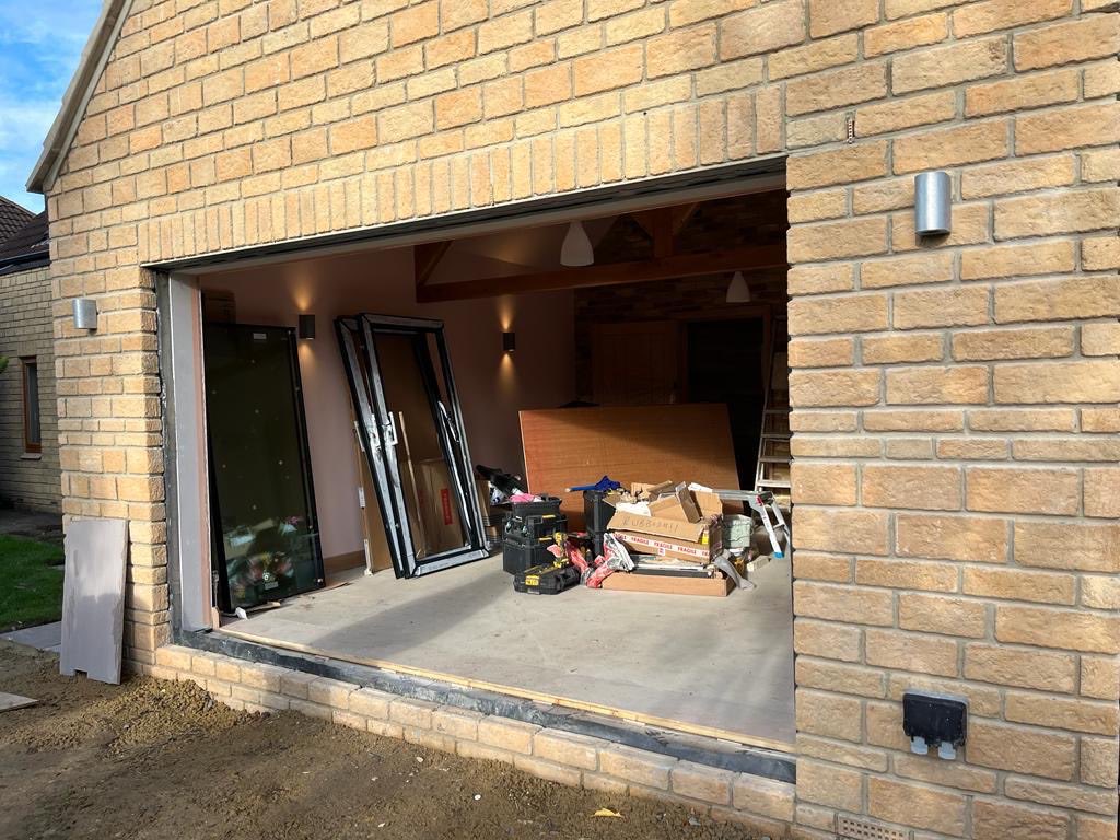 Vista Frames Hull Ltd tweet media