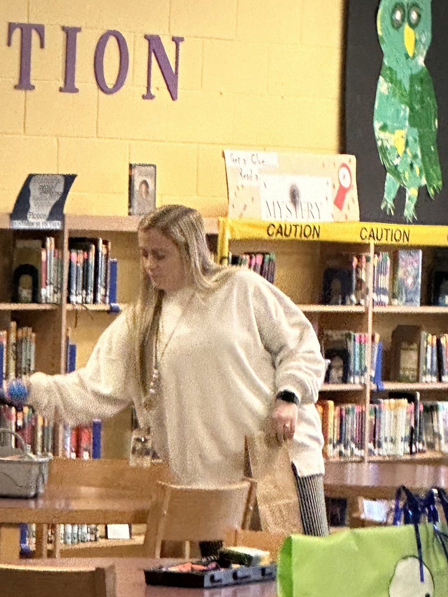 KittrellSchool's tweet photo. Teachers participated in an adult Easter Egg hunt this morning! Some teachers were super lucky and found eggs with gift cards in them! Such a fun way to start off a day of parent teacher conferences. 🥚🍬 https://t.co/OxcCBkLIqm